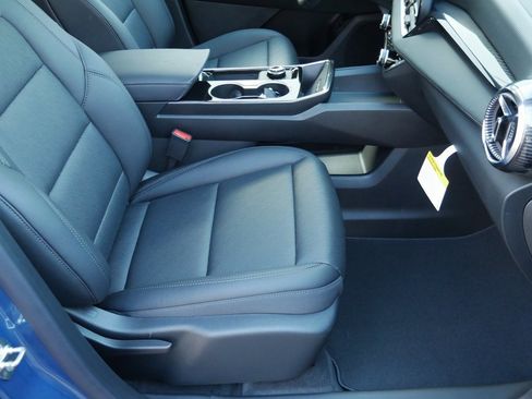 New 2026 Chevrolet Equinox LT image 22