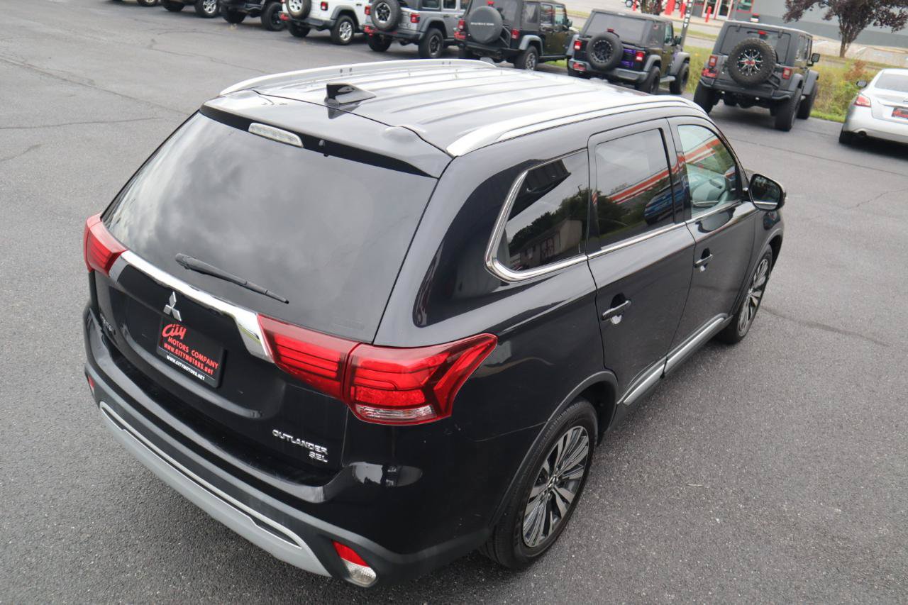 Used 2019 Mitsubishi Outlander SEL AWD/4WD image 21