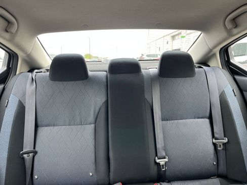 Used 2025 Nissan Versa SV FWD image 36