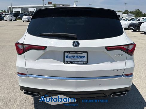 Used 2024 Acura MDX SH-AWD w/ Technology Package image 5
