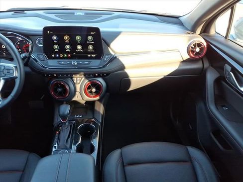 Used 2024 Chevrolet Blazer RS w/ Enhanced Convenience Package image 21