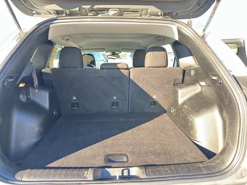 Used 2021 Jeep Cherokee Latitude image 30