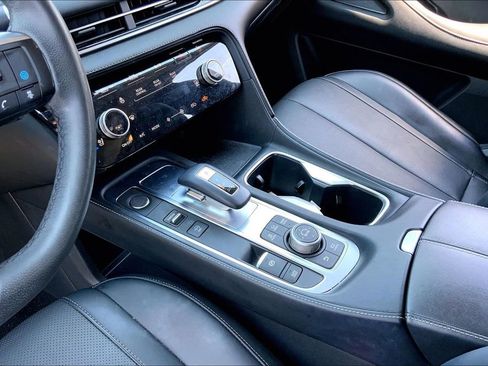 Used 2023 INFINITI QX60 Luxe AWD/4WD image 13