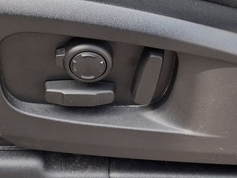 Used 2022 Land Rover Defender 110 X-Dynamic HSE image 26