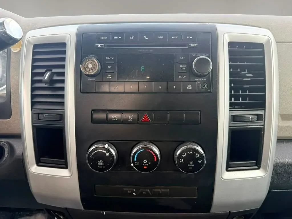 Used 2011 RAM 1500 Classic SLT RWD image 14