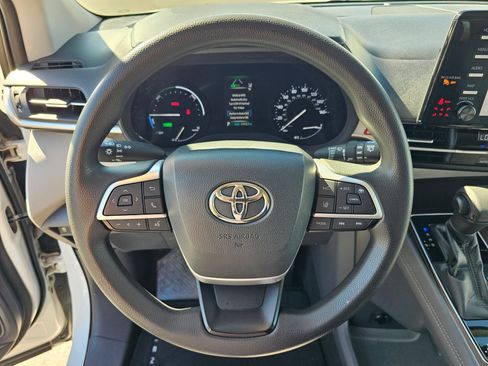 Used 2021 Toyota Sienna LE FWD image 21