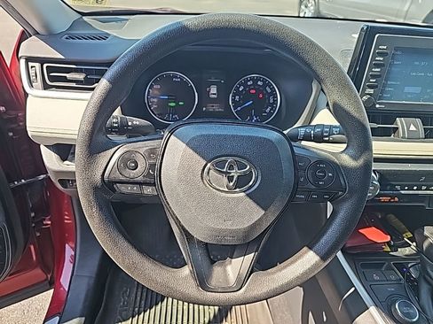 Used 2021 Toyota RAV4 XLE image 49