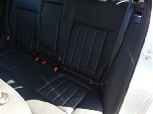 Used 2013 Mercedes-Benz E 350 4MATIC Wagon image 40