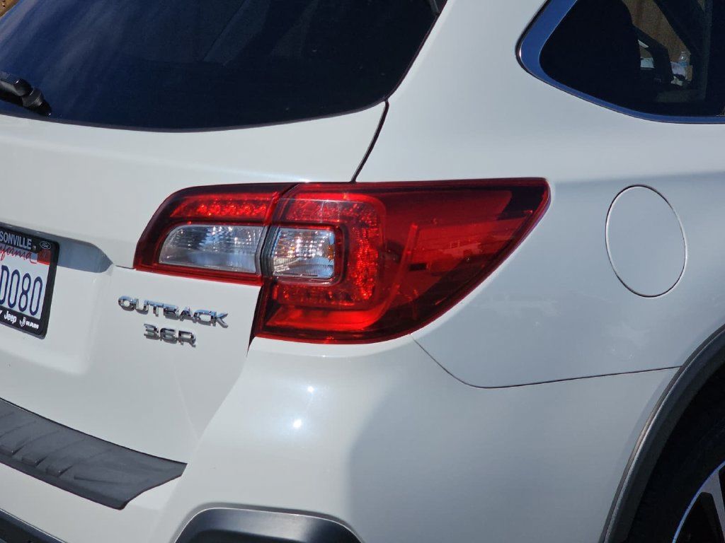 Used 2019 Subaru Outback 3.6R Limited AWD/4WD image 40