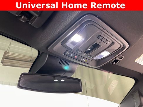 Used 2024 GMC Sierra 2500 SLT w/ SLT Premium Package image 35