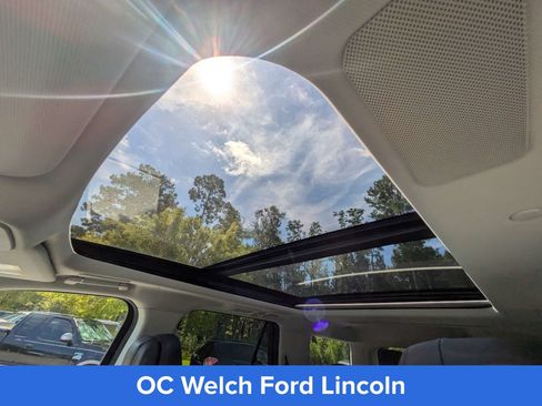 Certified 2026 Lincoln Navigator Reserve AWD/4WD image 14