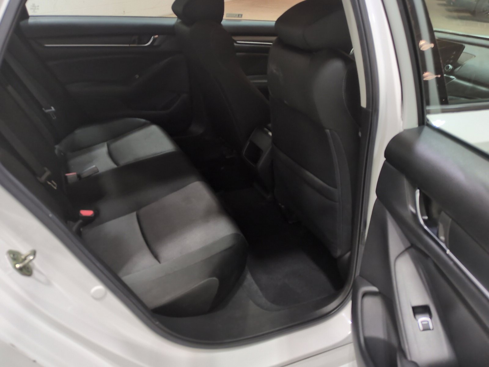 Used 2019 Honda Accord LX image 11