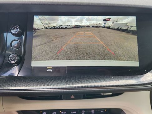 Used 2023 Buick Envision Essence image 17