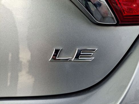 Used 2017 Toyota Camry LE image 30