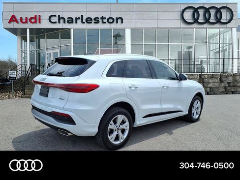 Certified 2025 Audi Q5 Premium w/ Convenience Package AWD/4WD image 3