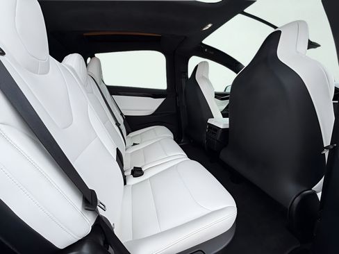 Used 2019 Tesla Model X Performance AWD/4WD image 30