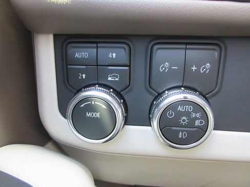 New 2026 GMC Yukon Denali image 16