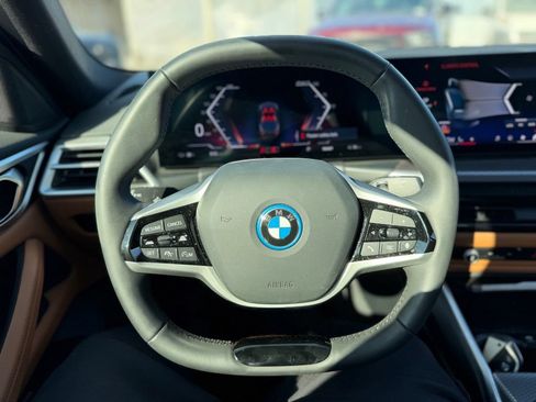 Used 2025 BMW i4 eDrive40 w/ Parking Assistance Package RWD image 6