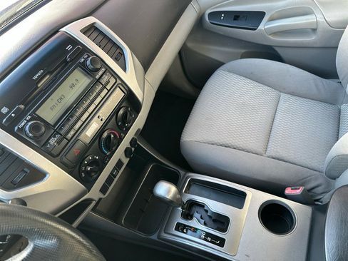 Used 2012 Toyota Tacoma Access Cab Auto 2WD image 14