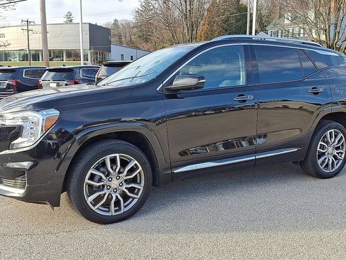 Certified 2022 GMC Terrain Denali w/ Denali Premium Package image 5