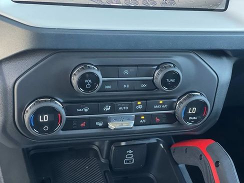 New 2026 Ford Bronco Heritage Edition AWD/4WD image 16