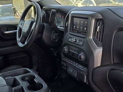 Used 2025 Chevrolet Silverado 2500 Custom w/ Custom Value Package image 31