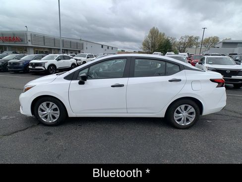 Used 2025 Nissan Versa S FWD image 7