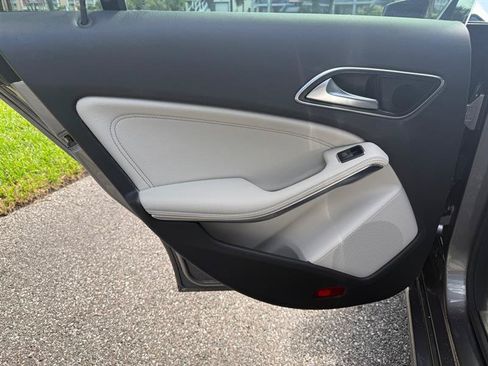 Used 2016 Mercedes-Benz CLA 250 4MATIC image 14
