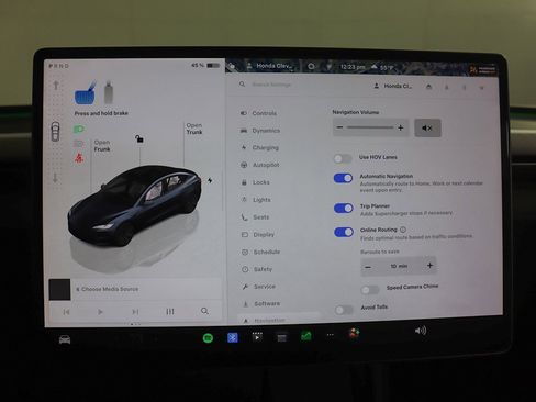 Used 2025 Tesla Model 3 Long Range image 58