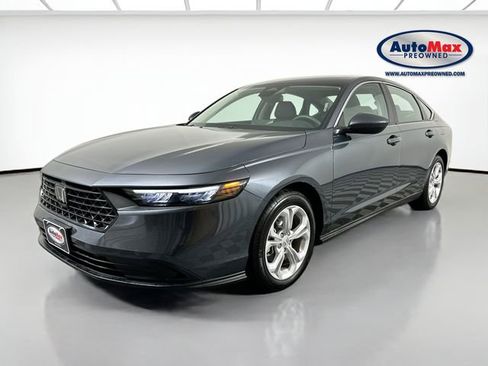 Used 2025 Honda Accord LX image 4