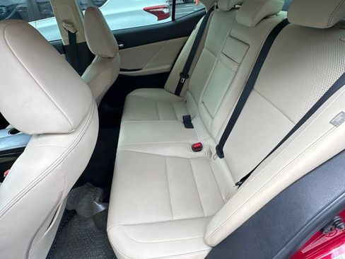 Used 2014 Lexus IS 250 w/ Navigation Package RWD image 7