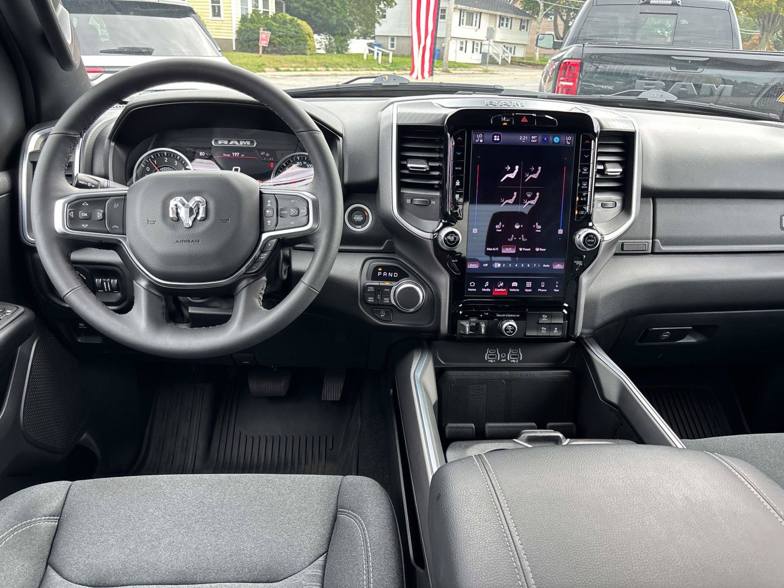 Used 2025 RAM 1500 Big Horn AWD/4WD image 13