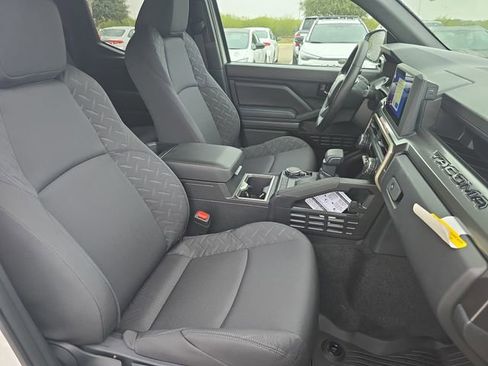 New 2026 Toyota Tacoma SR5 image 10