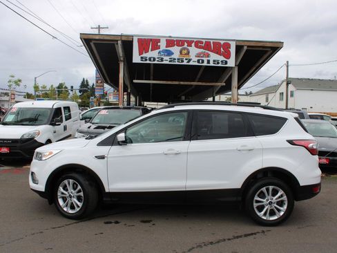 Used 2018 Ford Escape SEL AWD/4WD image 2