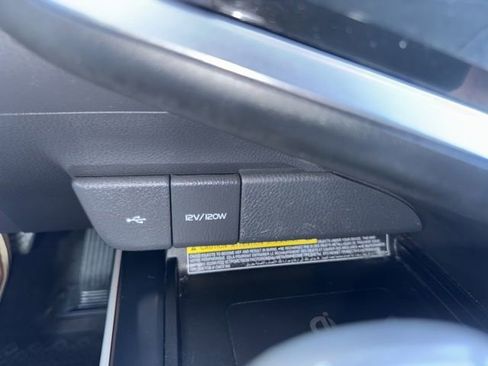 Certified 2020 Toyota Camry XLE image 13