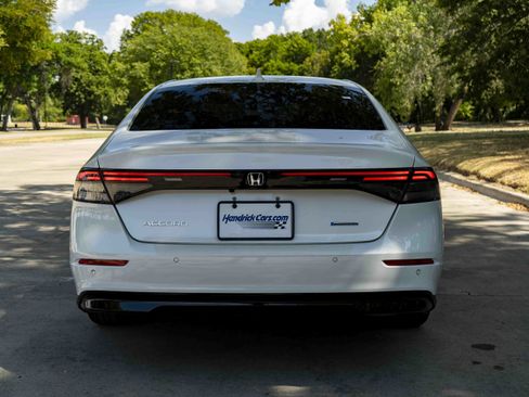 Used 2025 Honda Accord EX-L image 8