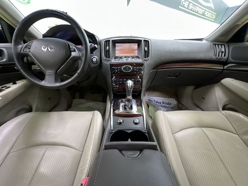 Used 2011 INFINITI G37 Journey w/ Premium Pkg RWD image 18