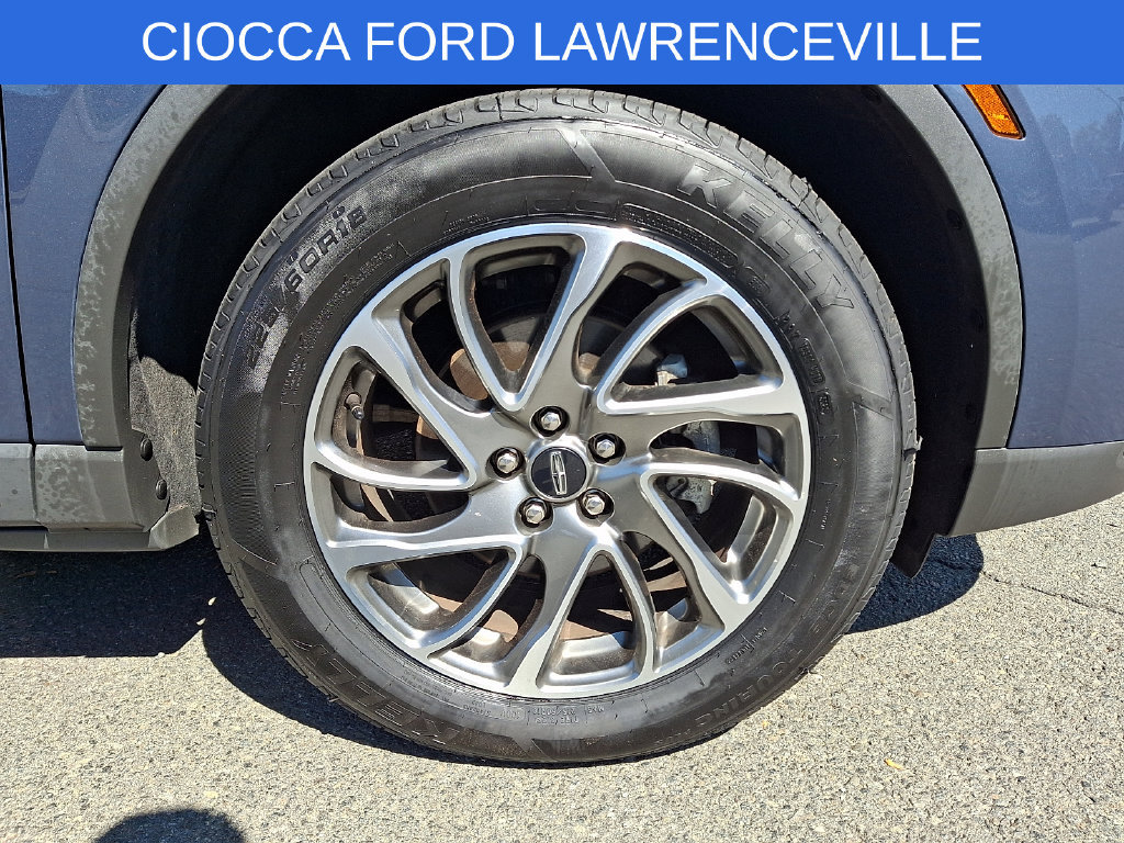Used 2022 Lincoln Corsair AWD w/ Equipment Group 101A image 11
