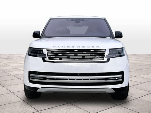 Used 2023 Land Rover Range Rover Autobiography AWD/4WD image 3