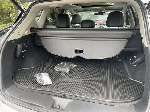 Used 2024 Nissan Murano Platinum w/ Cargo Package FWD image 12