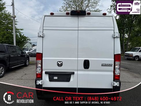 Used 2025 RAM ProMaster 2500 w/ Convenience Group FWD image 5