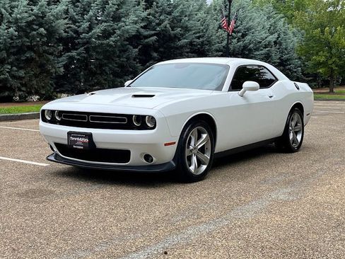 Used 2015 Dodge Challenger R/T w/ Quick Order Package 22B R/T RWD image 22