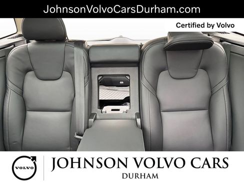 Certified 2023 Volvo XC60 B5 Ultimate w/ Climate Package image 26