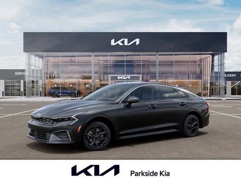 New 2026 Kia K5 LXS FWD image 3