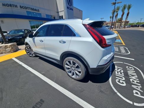 Used 2023 Cadillac XT4 Premium Luxury FWD image 5