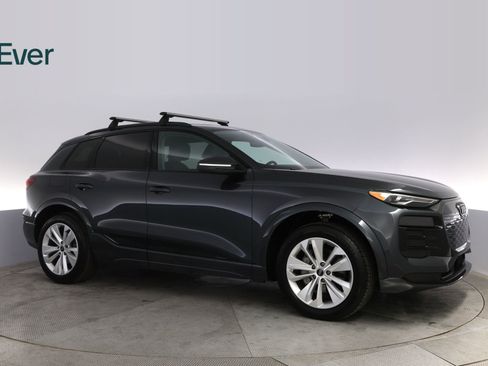 Used 2025 Audi Q6 e-tron Premium w/ Convenience Package RWD image 14