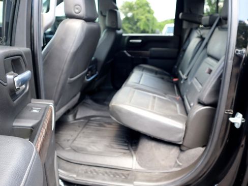 Used 2022 GMC Sierra 2500 Denali image 16