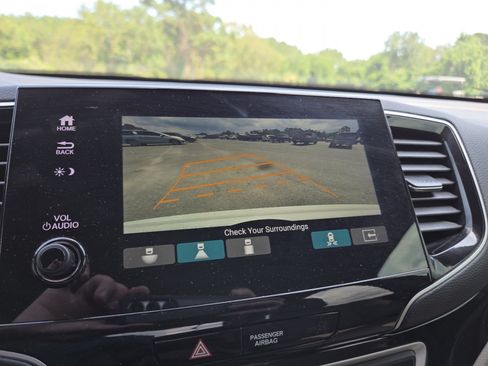 Used 2022 Honda Pilot Elite image 8