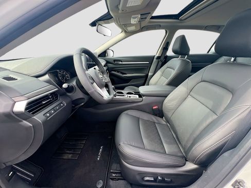 New 2025 Nissan Altima 2.5 SL image 21