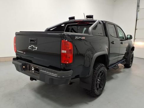Used 2018 Chevrolet Colorado ZR2 w/ ZR2 Midnight Special Edition AWD/4WD image 3